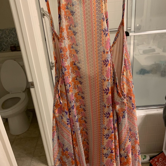 Summer top - Picture 2 of 2